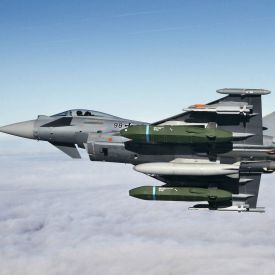 Taurus-Marschflugkörper an einem Eurofighter der Bundeswehr