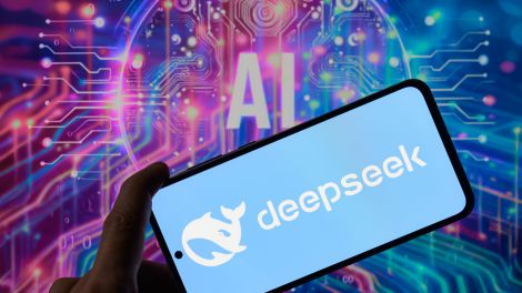 DeepSeek-Logo auf einem Smartphone