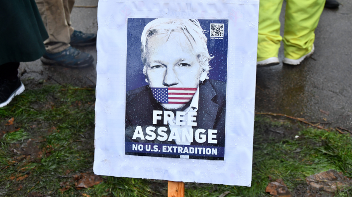 Plakat für dei Freilassung von Julian Assange