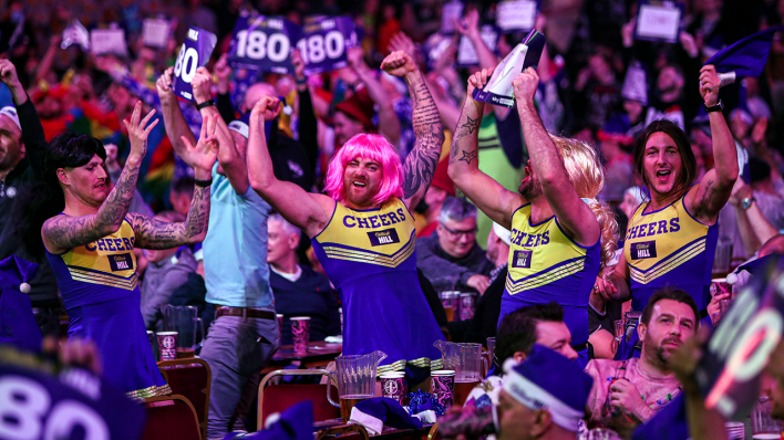 Fans bei den World Darts Championships im Alexandra Palace in London © Kieran Cleeves/PA via AP