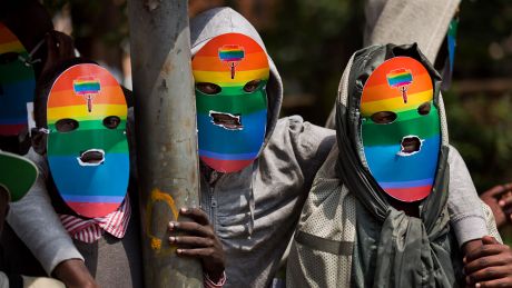 Protest gegen ein Anti-Homosexuellen-Gesetz in Uganda, das vor kurzem gegen internationalen Widerstand verabschiedet wurde und die Todesstrafe für "schwere Homosexualität" vorschreibt © picture alliance / AP Photo | Ben Curtis