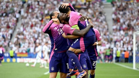 Jubel der deutschen Spieler nach dem 2:0 gegen Ungarn © IMAGO / Ulmer/Teamfoto