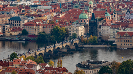 Karlsbrücke in Prag © IMAGO / Panthermedia