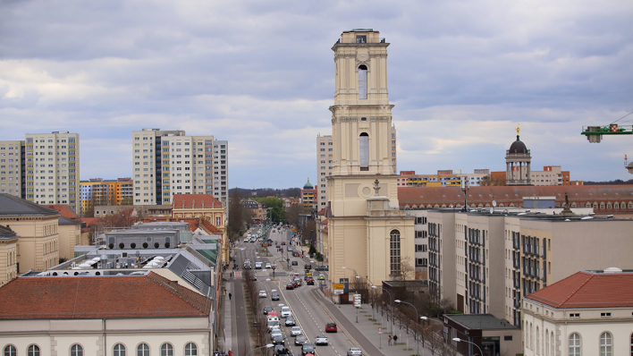 Blick auf Garnisonkirche in Potsdam © IMAGO / Martin Müller