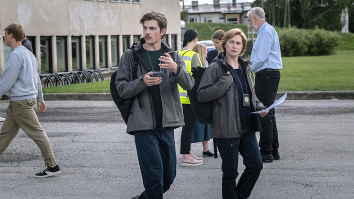 Die Unfallermittler Marita Kaila (Leena Pöysti) und Daniel Lind (Mikko Kauppila) in "SECONDS – In den Trümmern der Katastrophe" ©