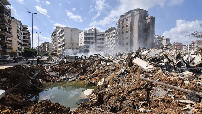 Zerstörte Gebäude in Beirut nach einem Luftangriff der israelischen Armee © IMAGO / NurPhoto