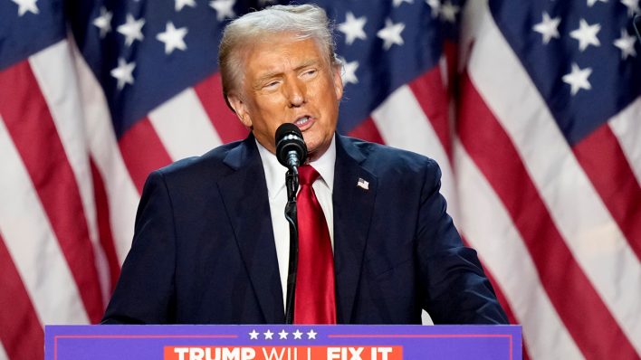 Donald Trump bei einer Wahlparty am 6. November © picture alliance/ASSOCIATED PRESS|Alex Brandon