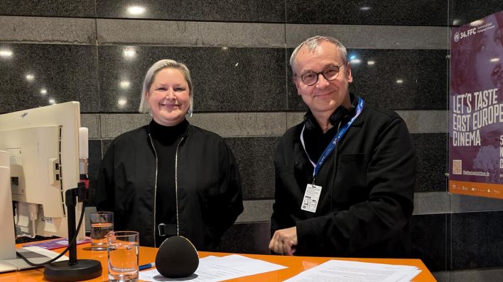 Knut Elstermann zusammen mit der Kuratorin Lenka Tyrpakova (Der weibliche Blick: Neue Filme aus der Tschechischen Republik) © radioeins