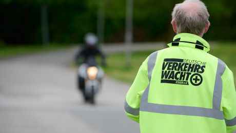 Fahrsicherheitstraining für Motoradfahrer der Deutschen Verkehrswacht © imago images/FotoPrensa