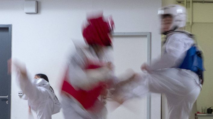 Taekwondo: Kinder im Kampf © imago/Rolf Zöllner