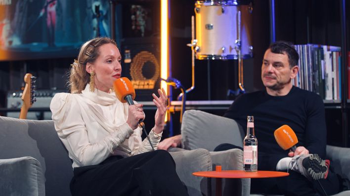 Riah Knight zusammen mit Jens Dohle © radioeins/Jochen Saupe