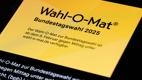 Der Schriftzug "Wahl-O-Mat Bundestagswahl 2025" © IMAGO / Silas Stein